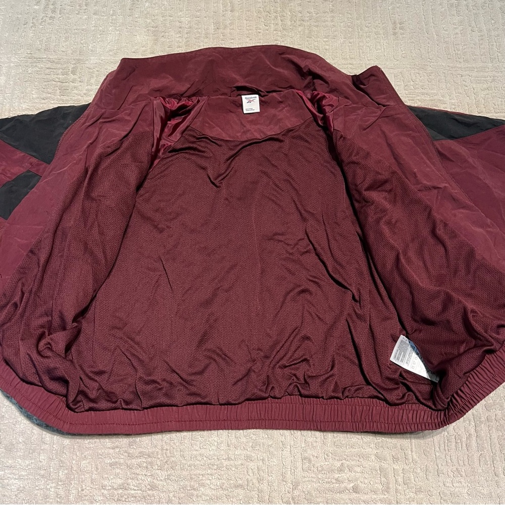 Reebok Classics Cropped Vector Cropped Track Jacket Women’s Small - Picture 5 of 15